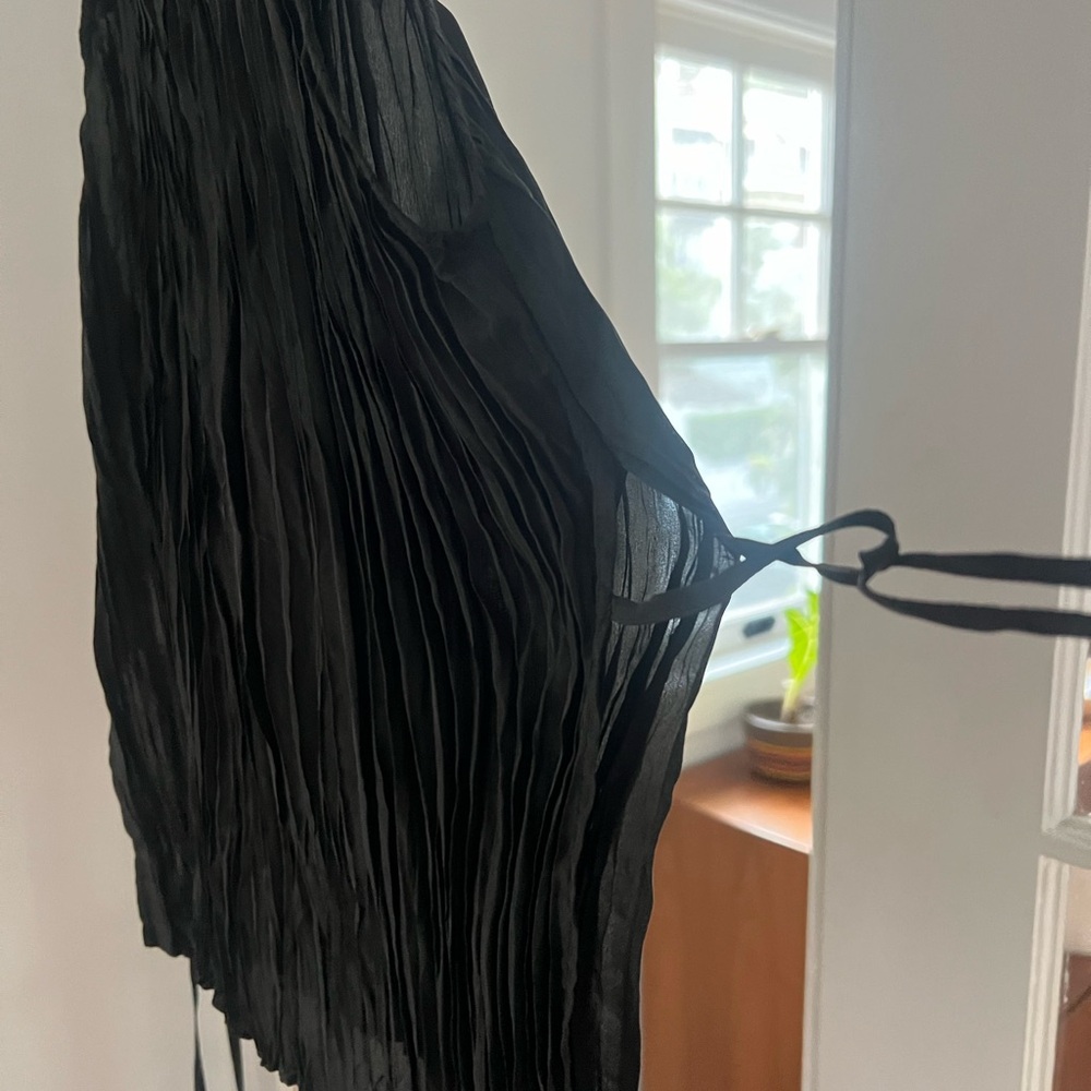 Silk Pleats Black Airy Tank